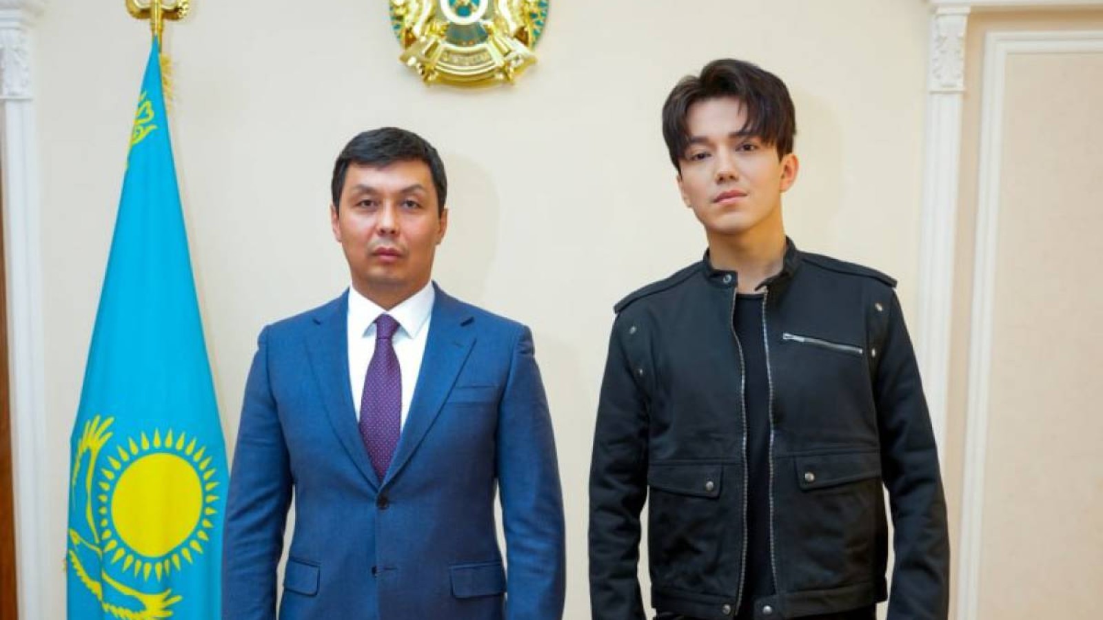 Димаш антикорда не істеп жүр?.