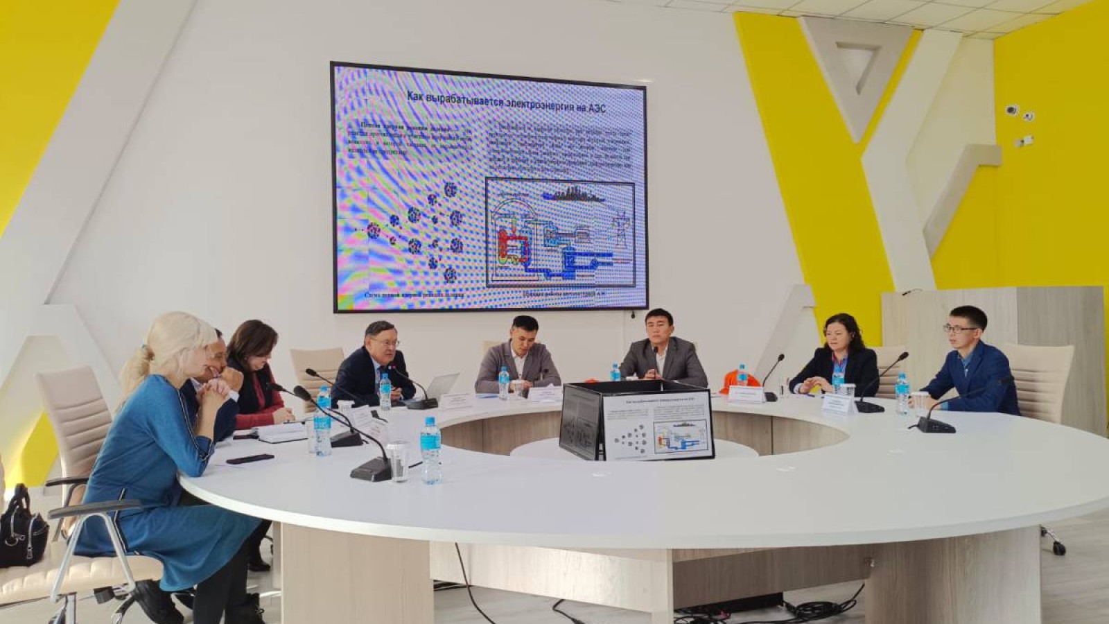 Еліміздегі атом энергетикасының даму перспективалары туралы дәріс өтті.