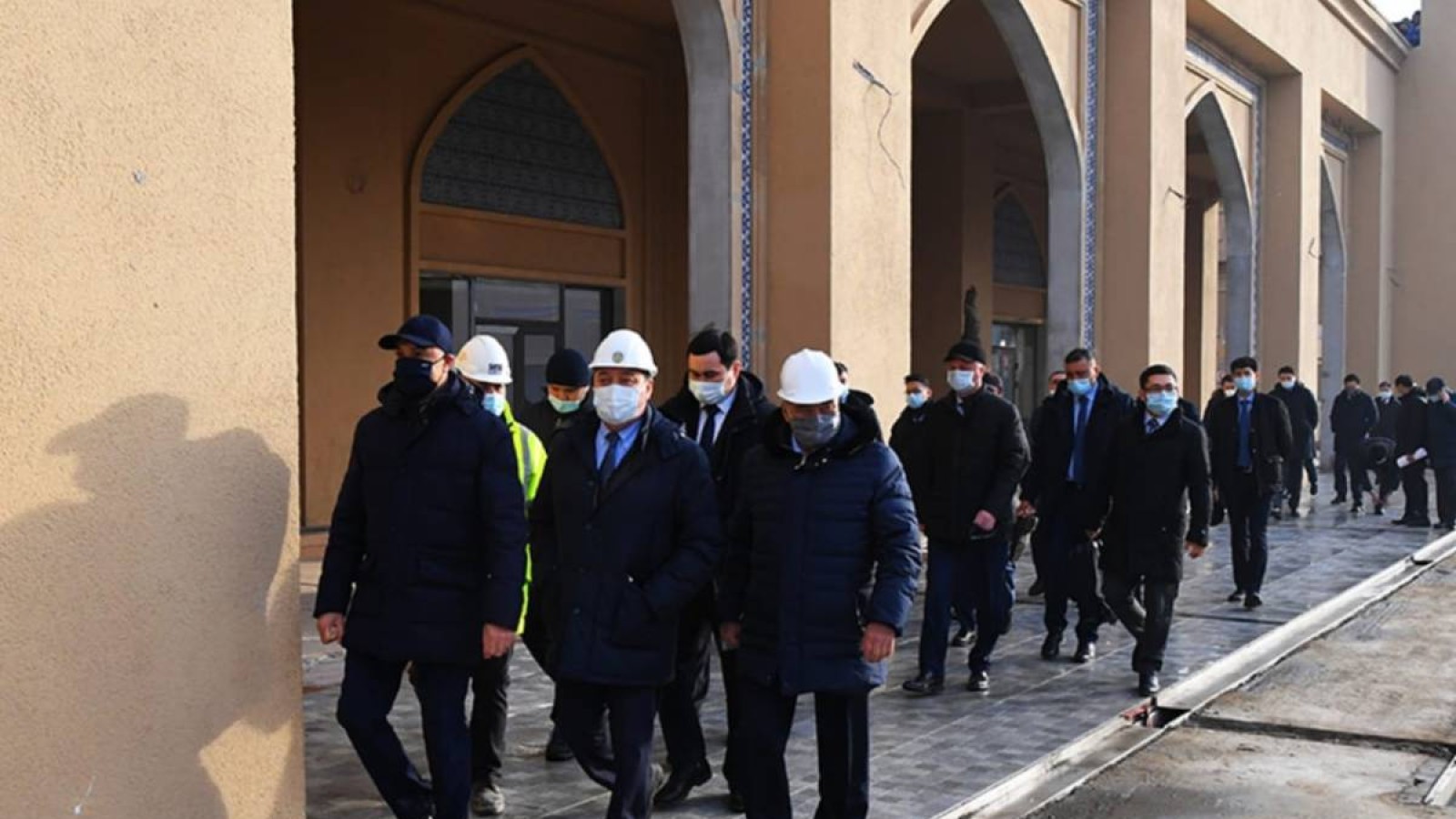 Мамин Түркістандағы Тұңғыш Президент саябағында жүр.