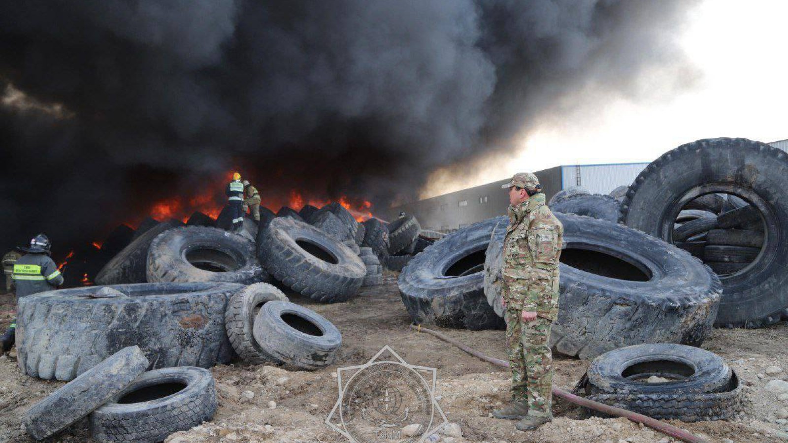 Алматы облысында шина зауыты өртенді.