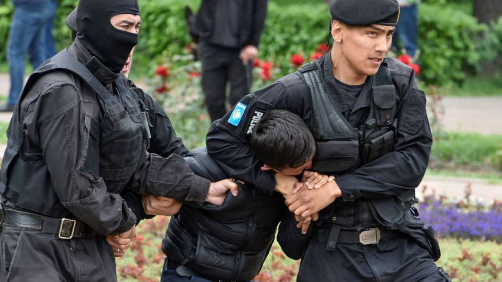 Митингіде ұсталғандарға көмек көрсету басталды.