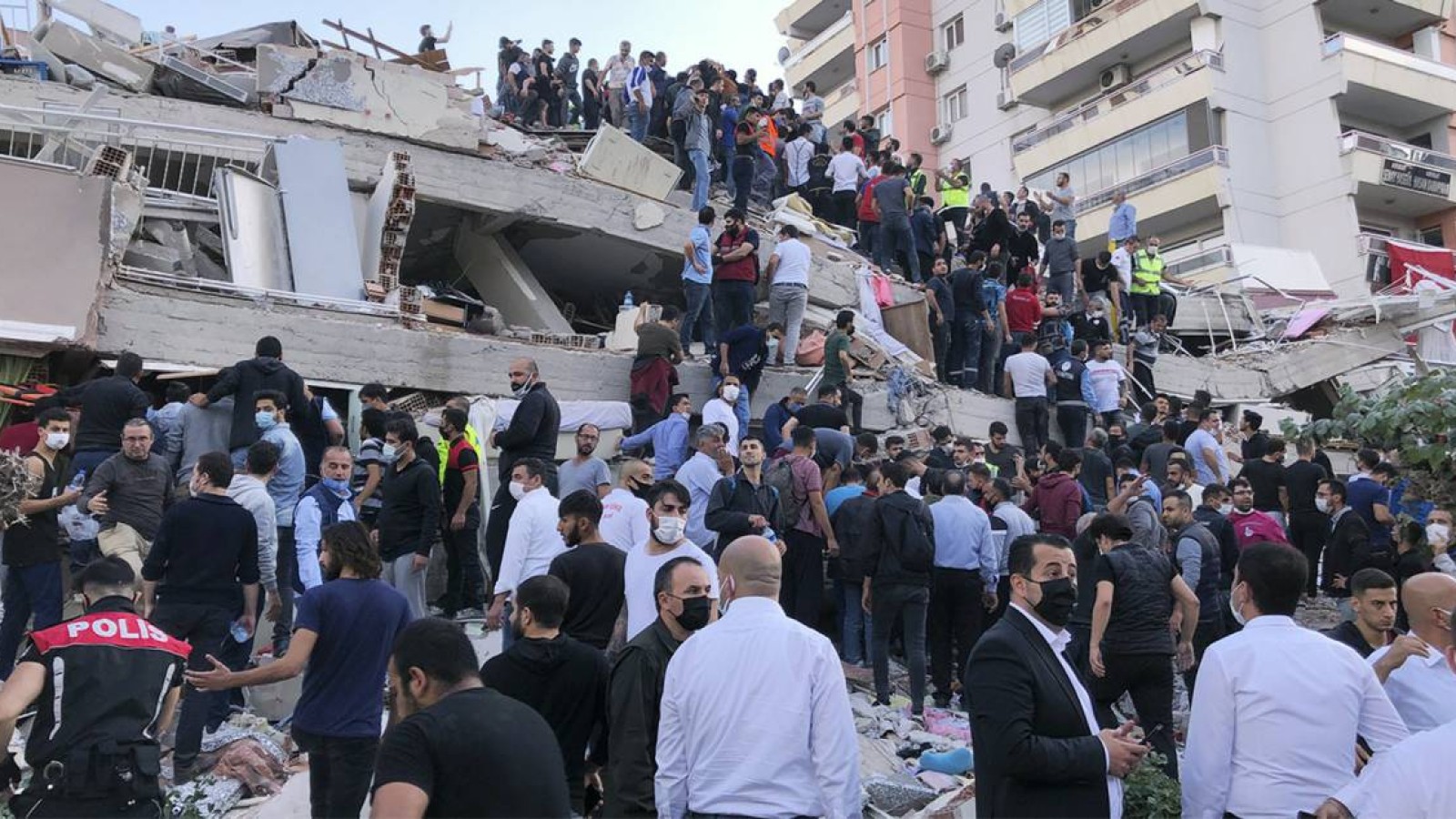 Түркиядағы зілзала: Қаза тапқандар саны 95-ке жетті.