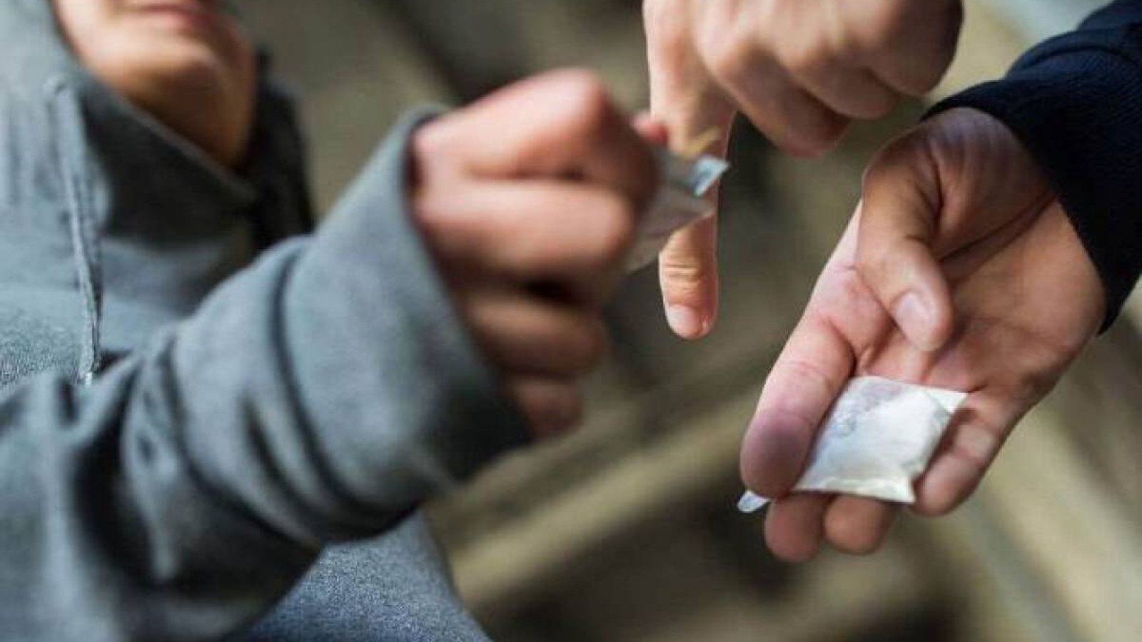 Шымкентте студенттер есірткімен ұсталды.