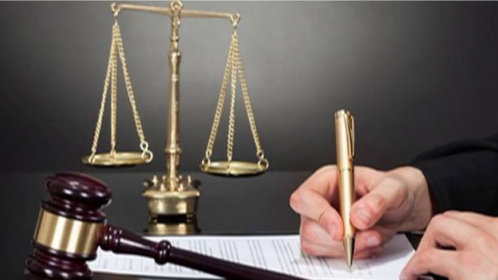 Сот орындаушының борышкермен кездесуі видеоға жазылады.