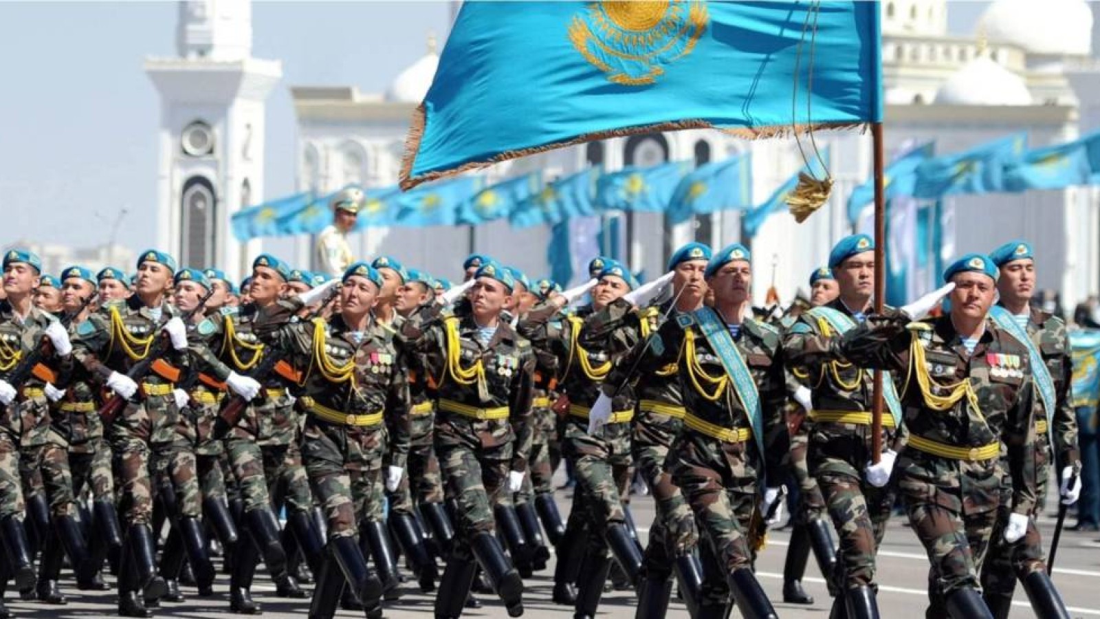 Әскерилер жалақысы 30 пайызға өседі.