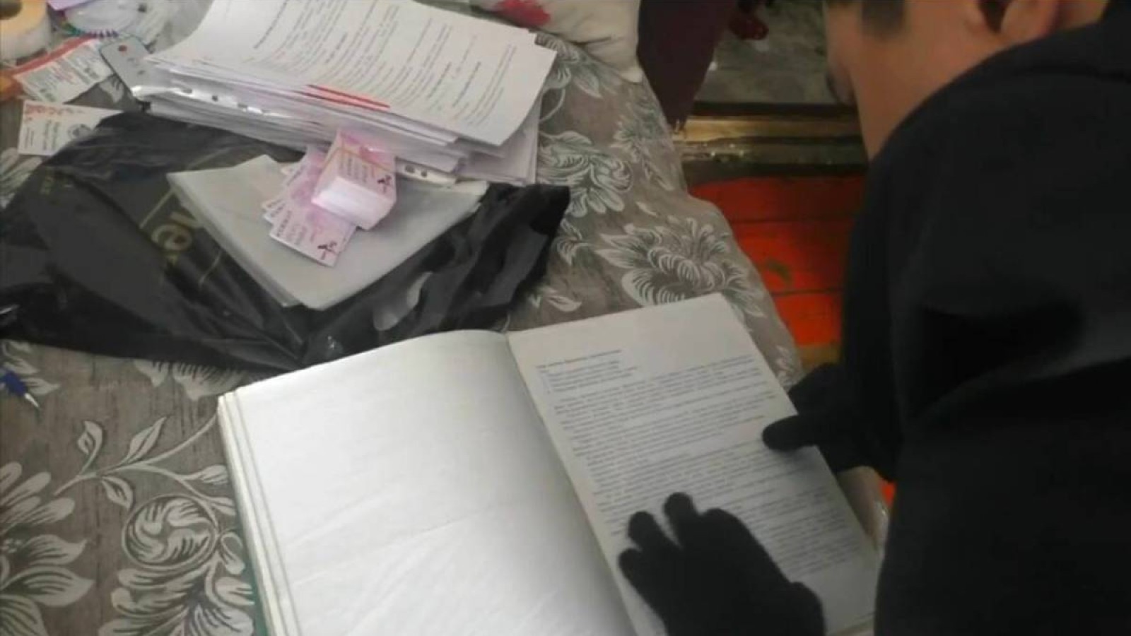 Таразда 33 млн теңгені алаяқтықпен иемденген әйел ұсталды.