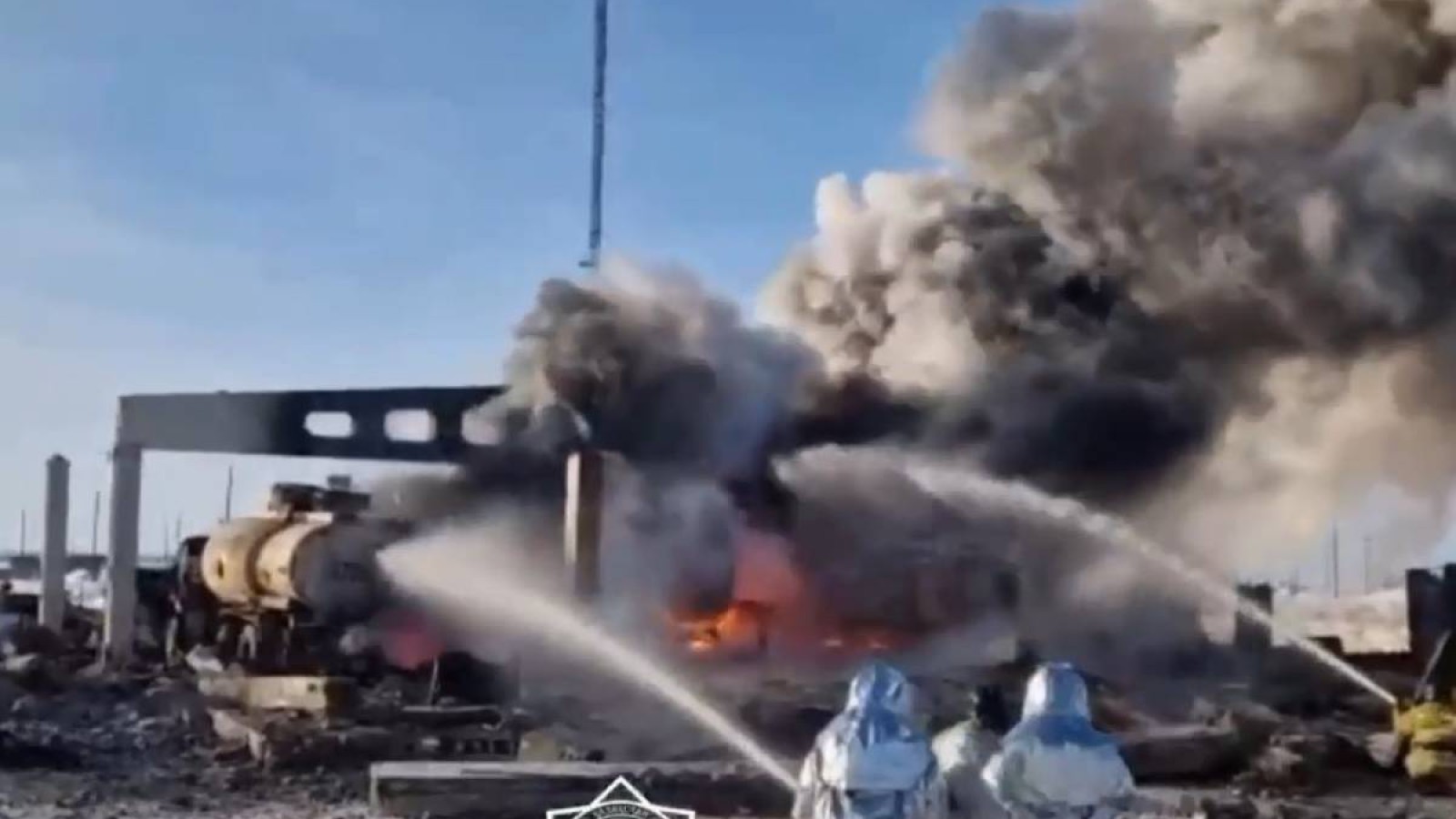 Жезқазғанда мұнай базада жарылыс болып, 4 адам жарақат алды.