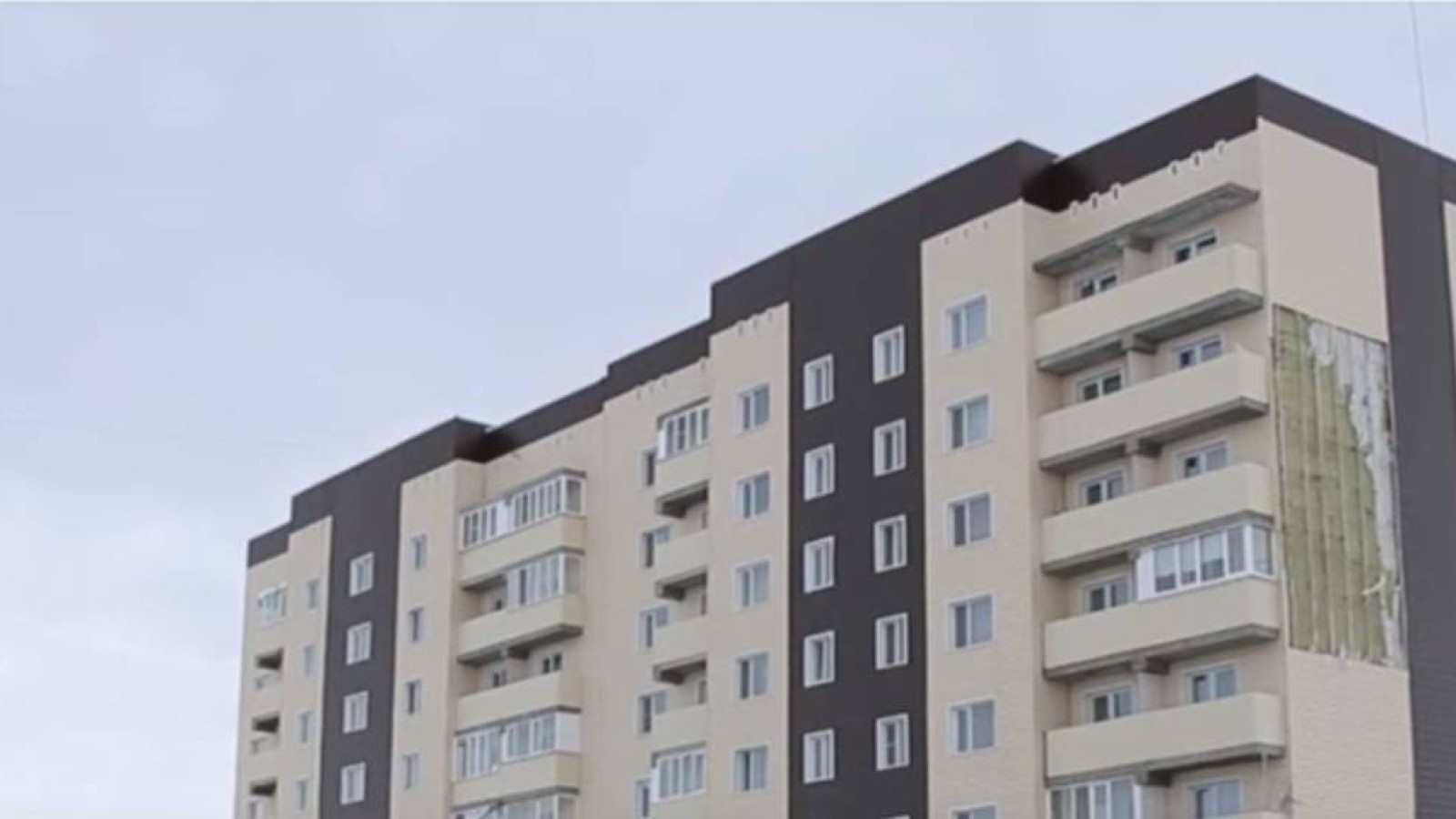 Өскеменде мемлекеттік бағдарламамен салынған үйлердің сапасы сын көтермейді.