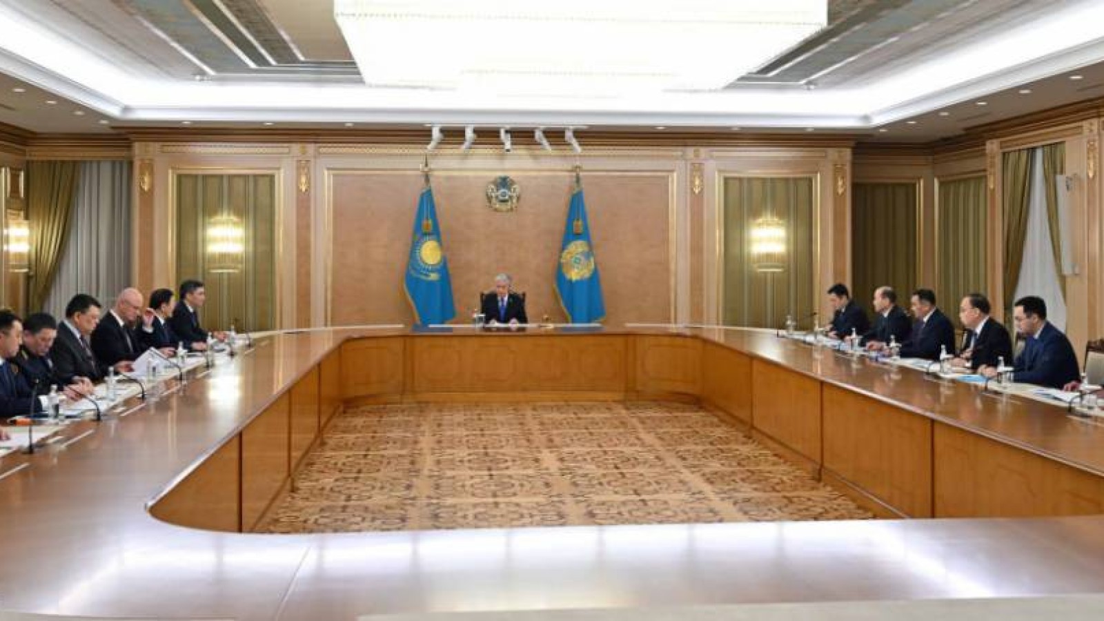 Президенттің төрағалығымен ұшақ апатына байланысты кеңес өтті.