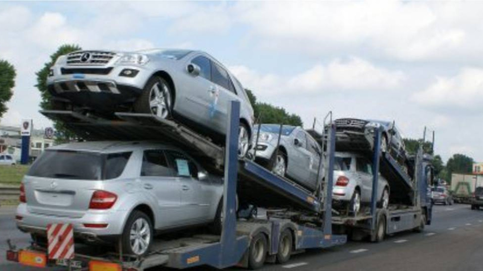 1 қазаннан бастап кеден шекарасынан шығарылмаған шетелдік көліктер айыппұл тұрағына қойылады.