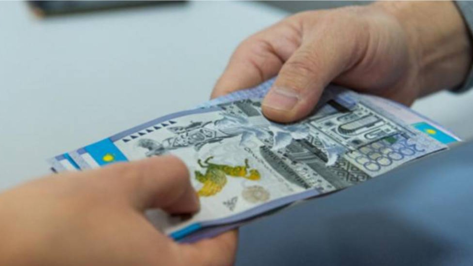 Қарыз қамыты: Қазақстандықтардың ипотекалық берешегі 2,716 трлн теңгеге жетті.