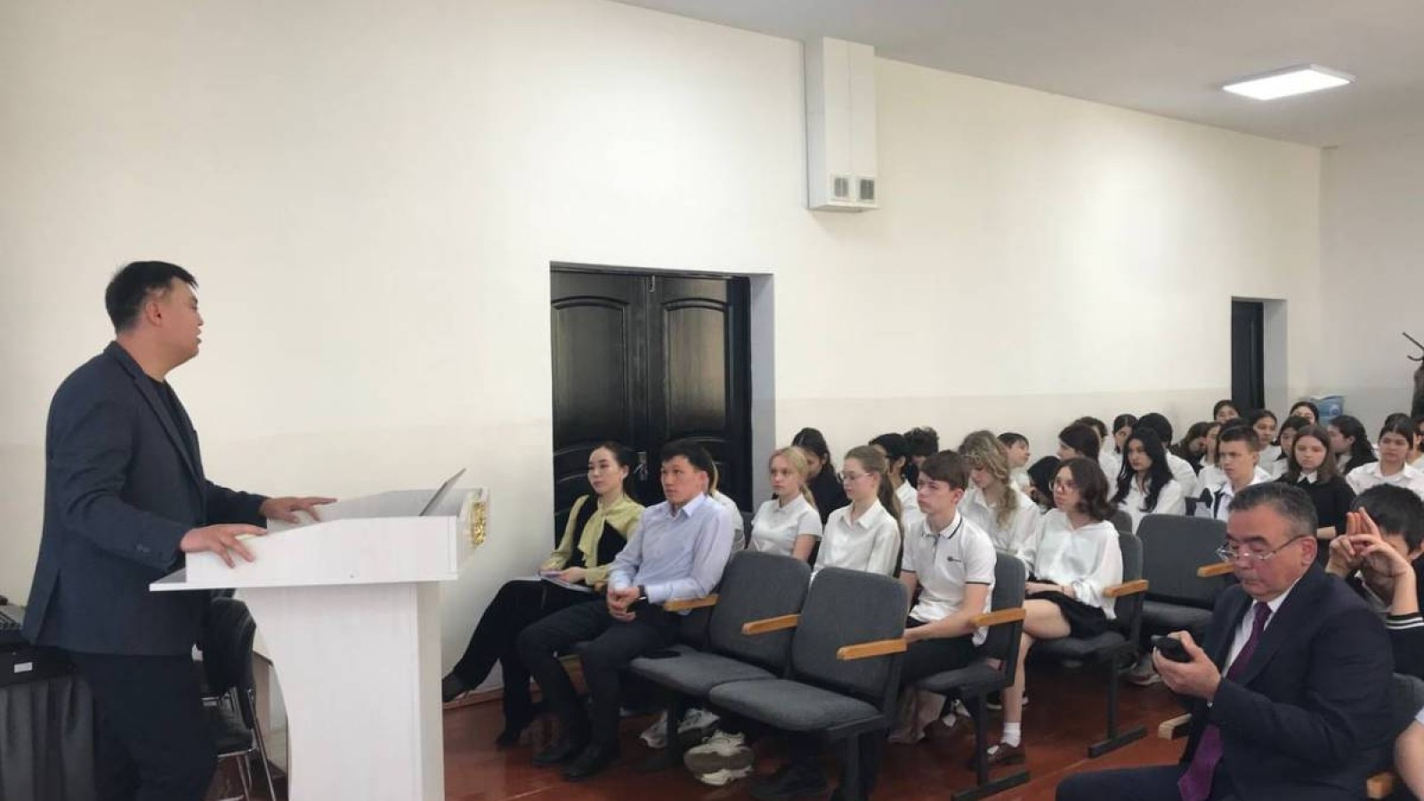 Шымкентте жастарды діни экстремизмнен қорғау бойынша түсіндіру жұмысы өтті.