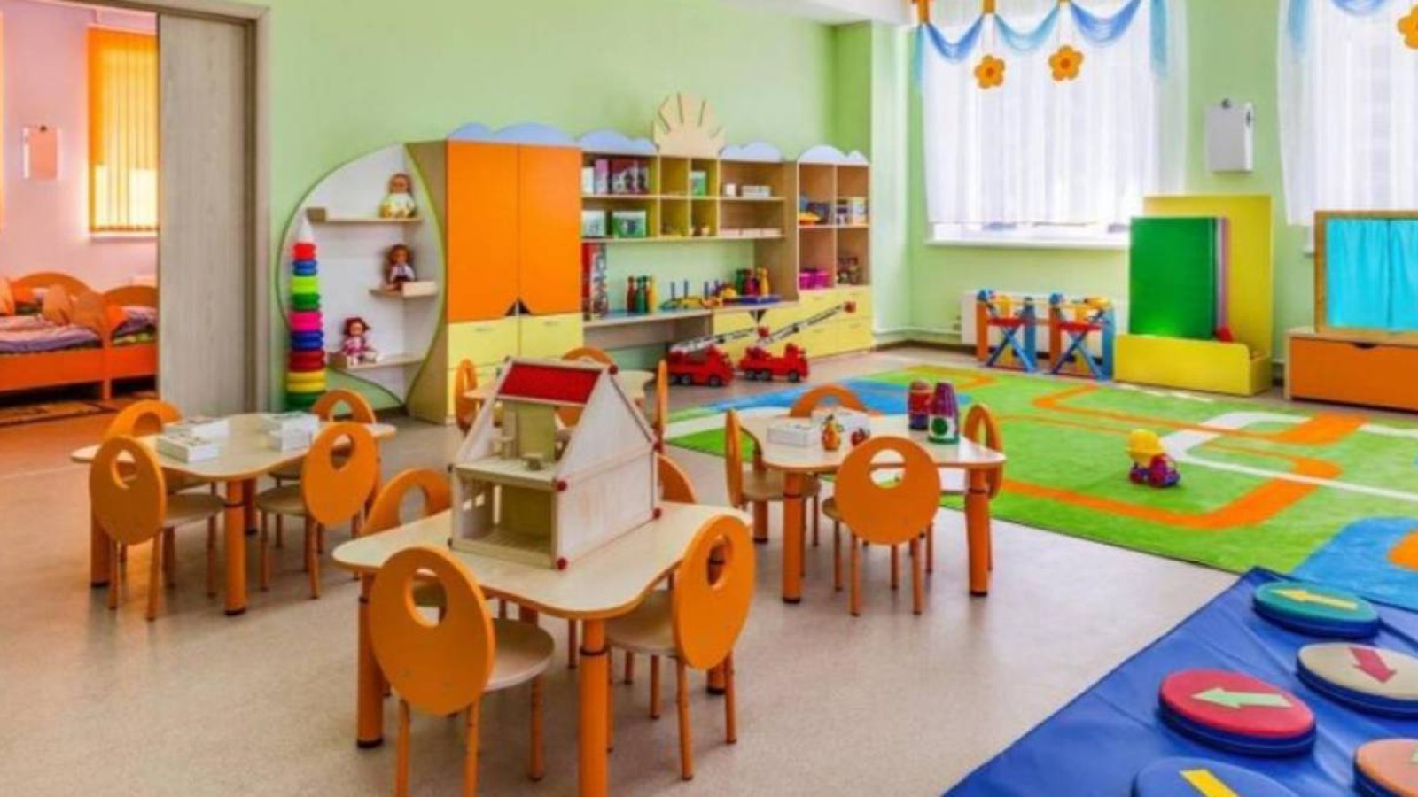 Балабақшалар қатыспайтын балалар үшін мемлекеттен ақша алып отырған.