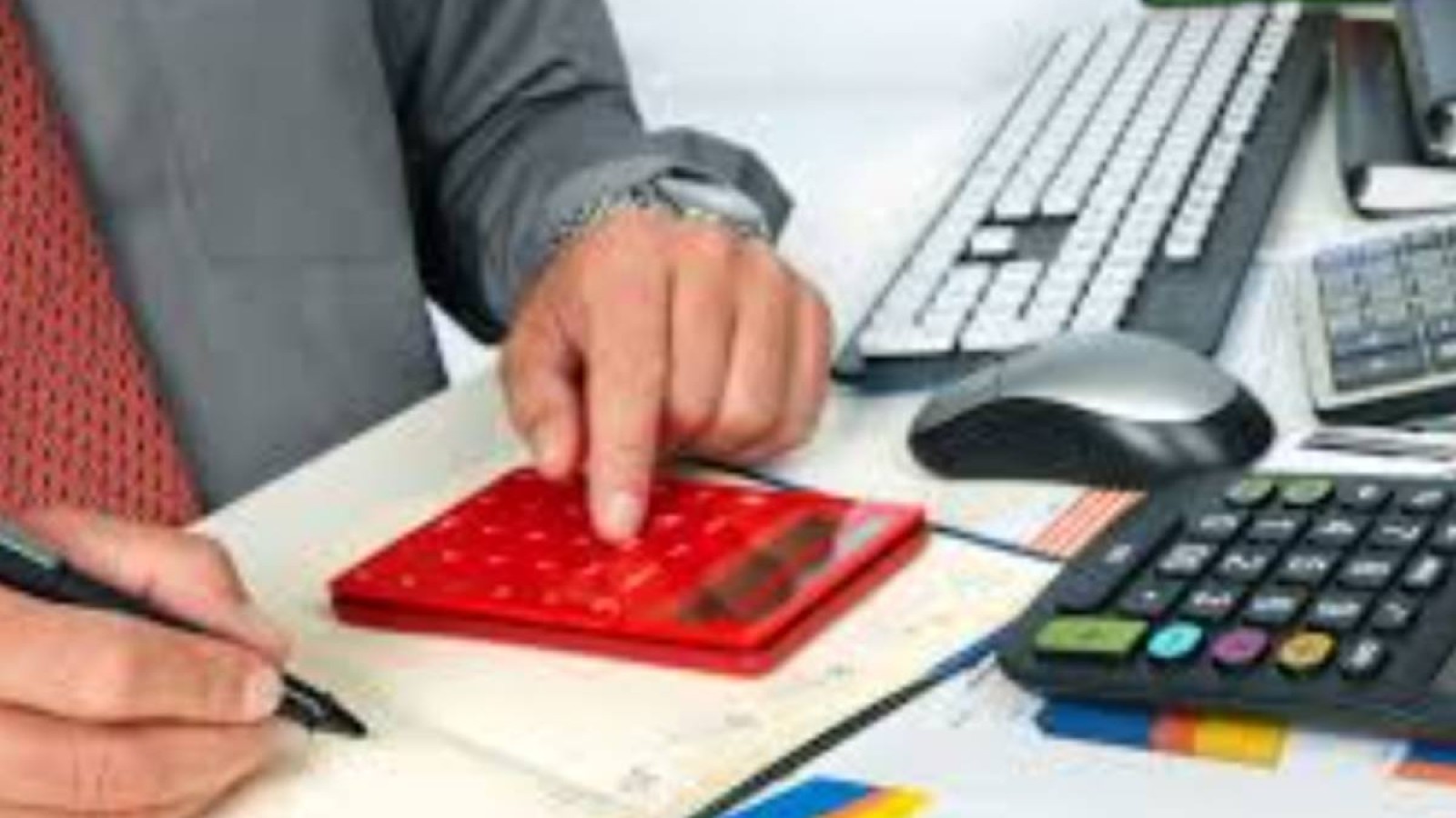 Қазақстандықтар 1 қазанға дейін мүлік салығын төлеуге тиіс.