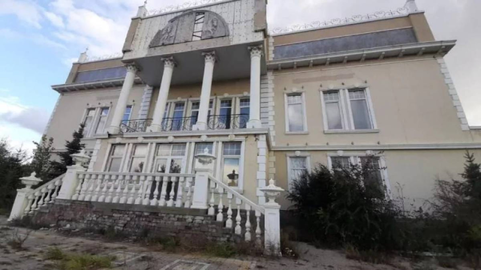 Әкімнен тәркіленген мейрамхана төмен бағамен сатылымға қойылды.