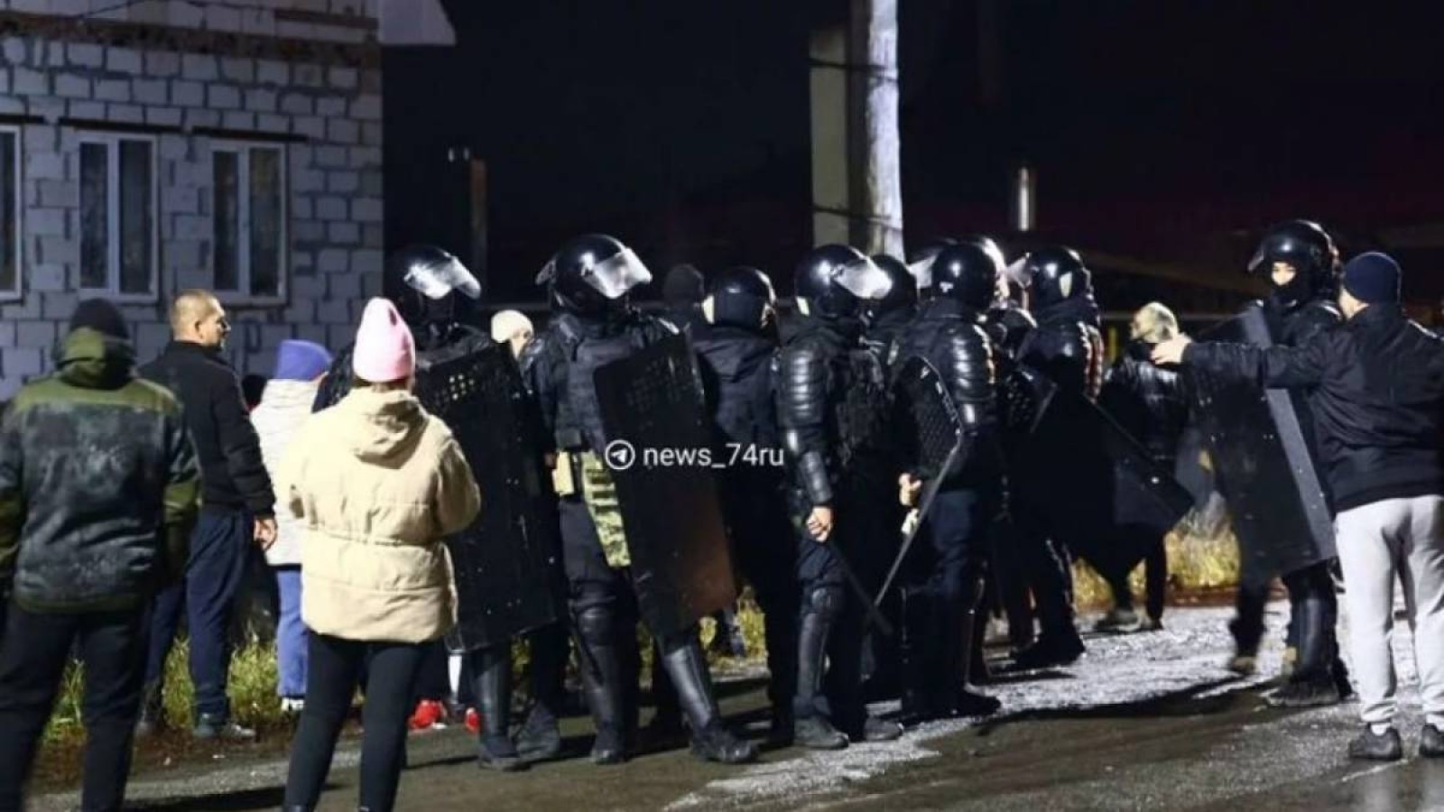 Ресейде этникалық кикілжің орын алып, сығандар қауымы соққыға жығылды.