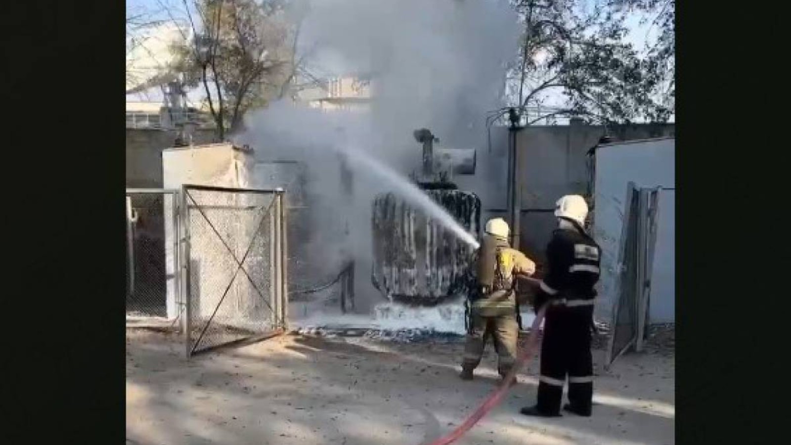 Алматыда трансформатор өртенді.