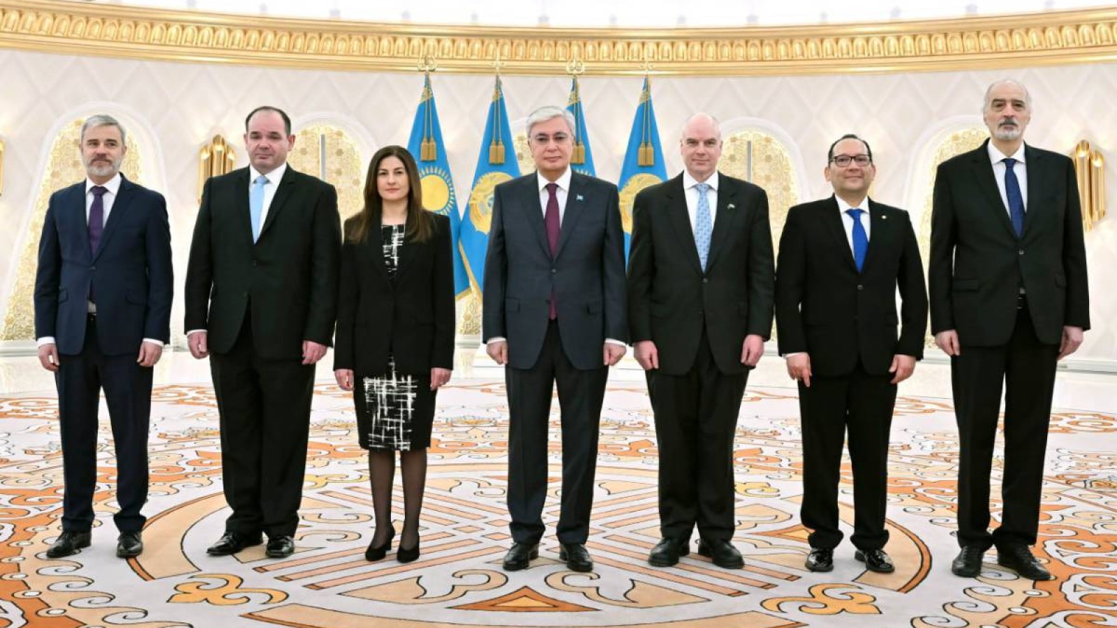 Президент Қасым-Жомарт Тоқаев бірқатар мемлекеттің елшілерінен сенім грамоталарын қабылдады.