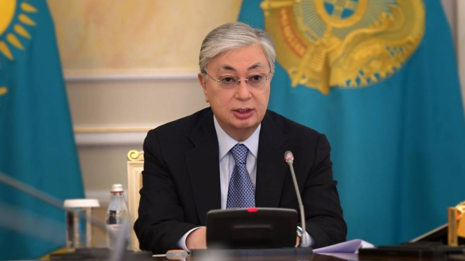 Тоқаев адам құқығы туралы жаңа заңға қол қойды.