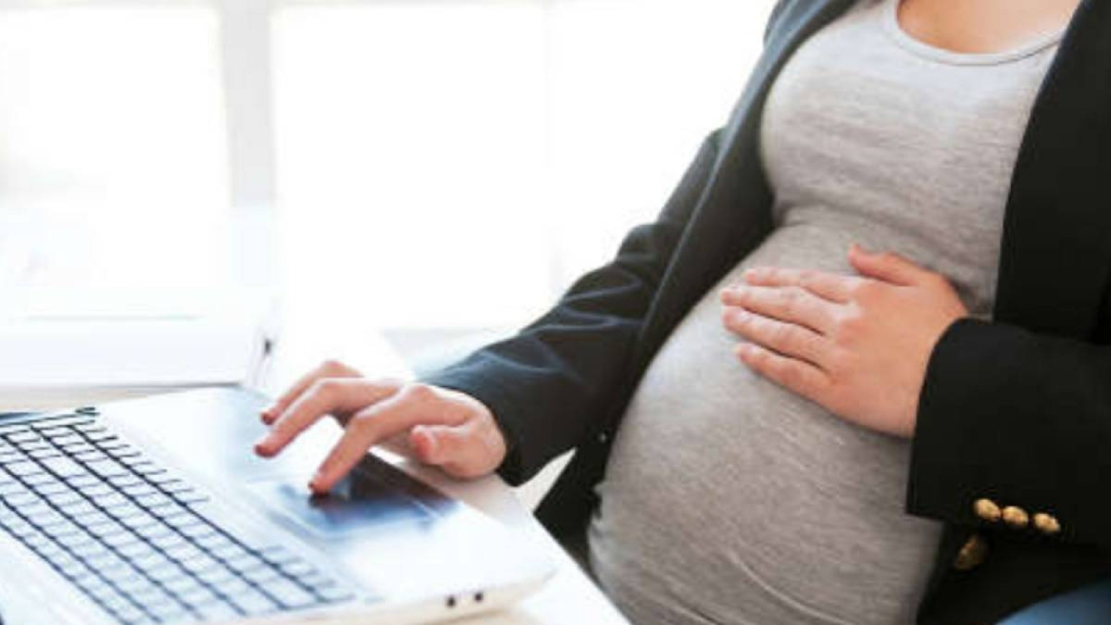 Еңбек министрлігі жүкті келіншектерге жеңілдік жасады.