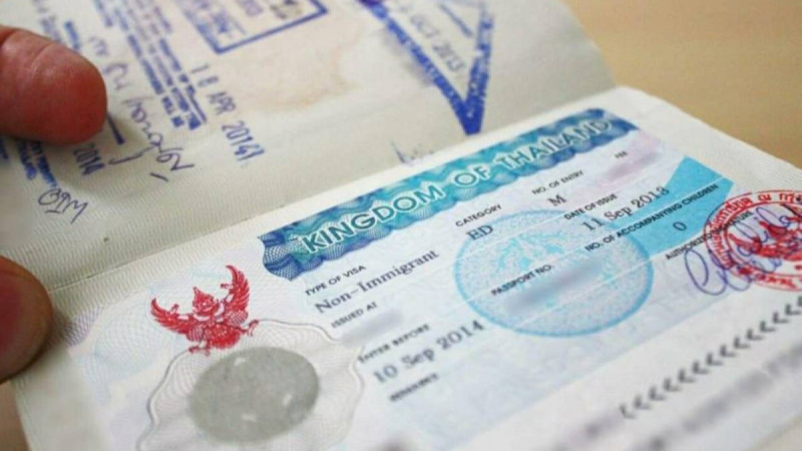 Қазақстан шетелдіктерге жыл соңына дейін визасыз кіруге рұқсат берді.