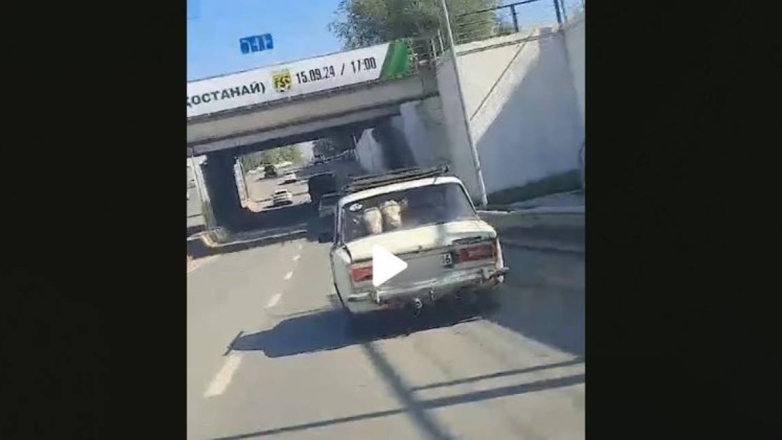 Семейде сиырларды «жигулиге» тиеп алған ер адам анықталды.