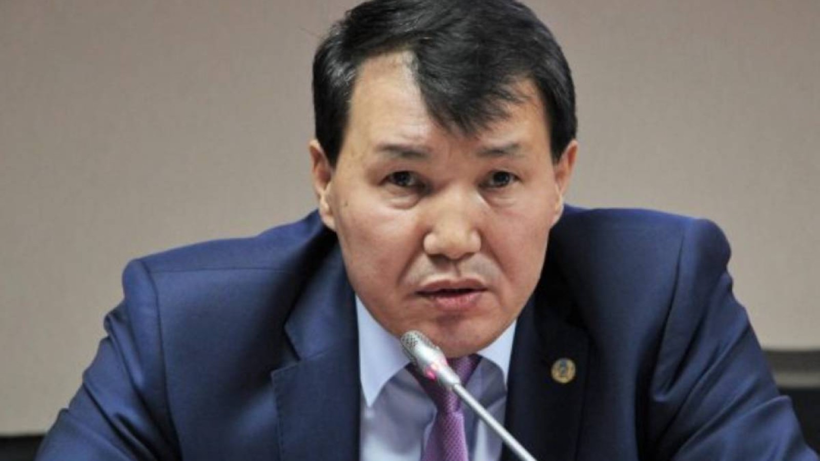 Алик Шпекбаев қызметінен босатылды.