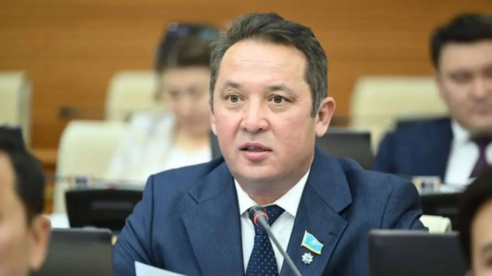 «Мені лас ойынға араластырмаңдар»: экс-депутат Перуашевті өтірік айтты деп айыптады.