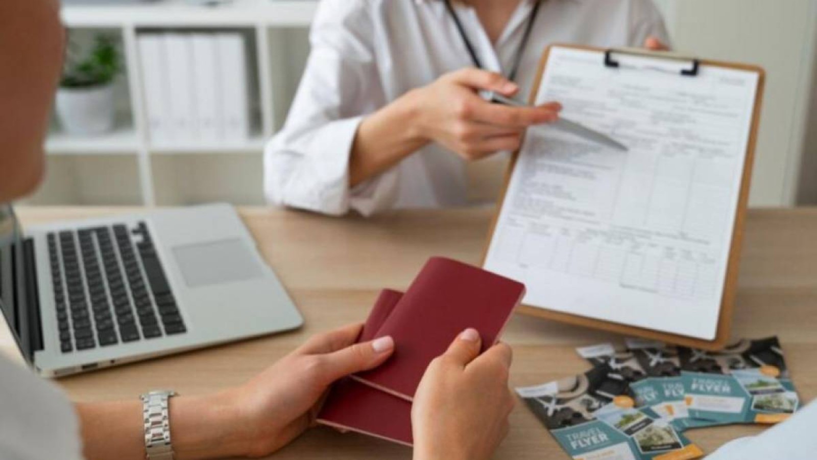 «Даму» бағдарламасы арқылы ақша уәде еткен әйел ұсталды.