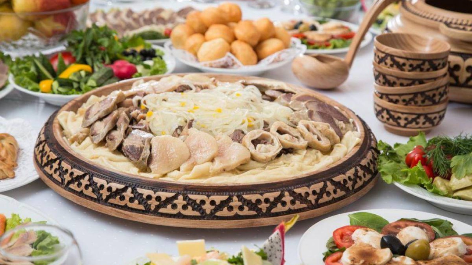 Тыйымға қарамастан жасалған той.