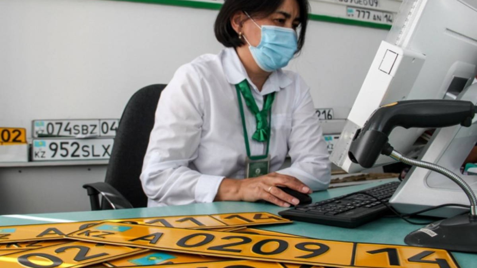 Автокөліктерді заңсыз тіркеу бойынша еліміздегі ХҚКО-лар тексеріледі.