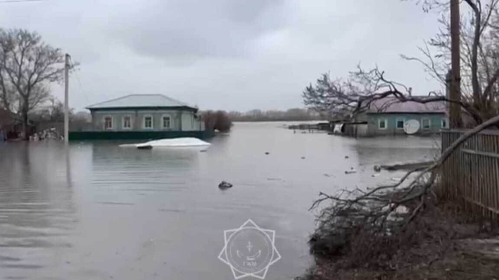 Петропавлда су басқан үйлердің бірінен ер адамның денесі табылды.