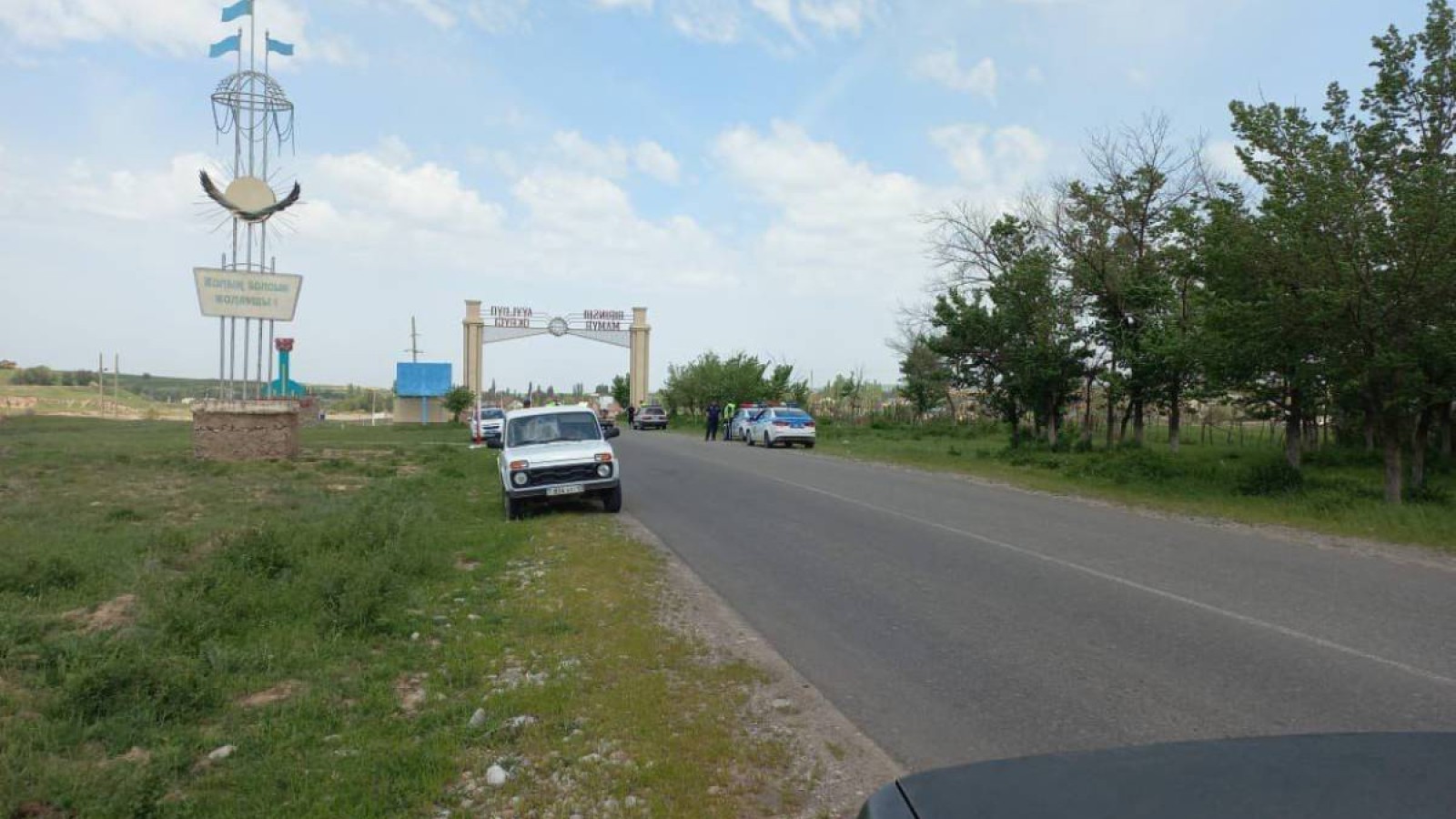 Түркістан облысында қыз зорлаған оқушы ұсталып, ауылда қора, көлік өртелген.