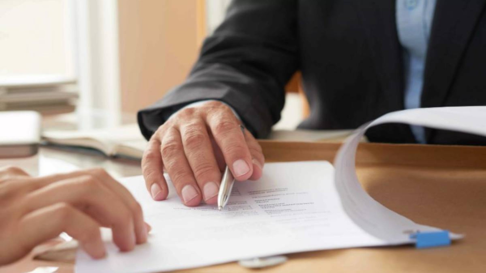 Ақмола облысында прокуратура 730 млн теңгеге заңсыз мемлекеттік сатып алуды тоқтатты.