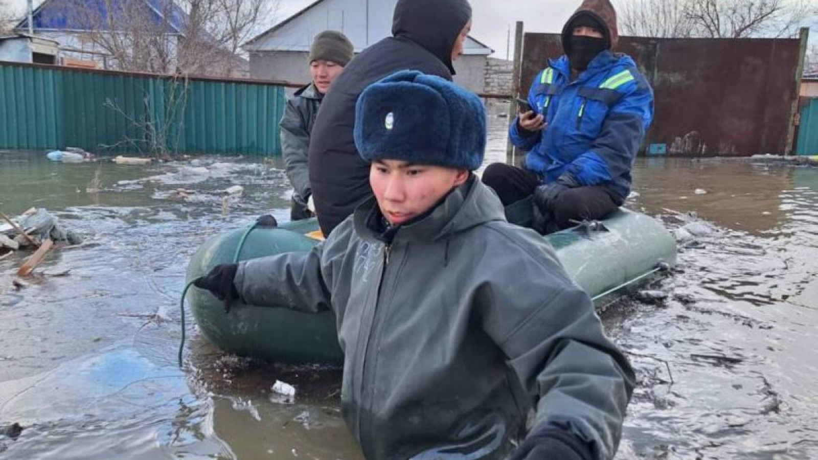 Су тасқыны кезінде жеті адам қаза тапты.