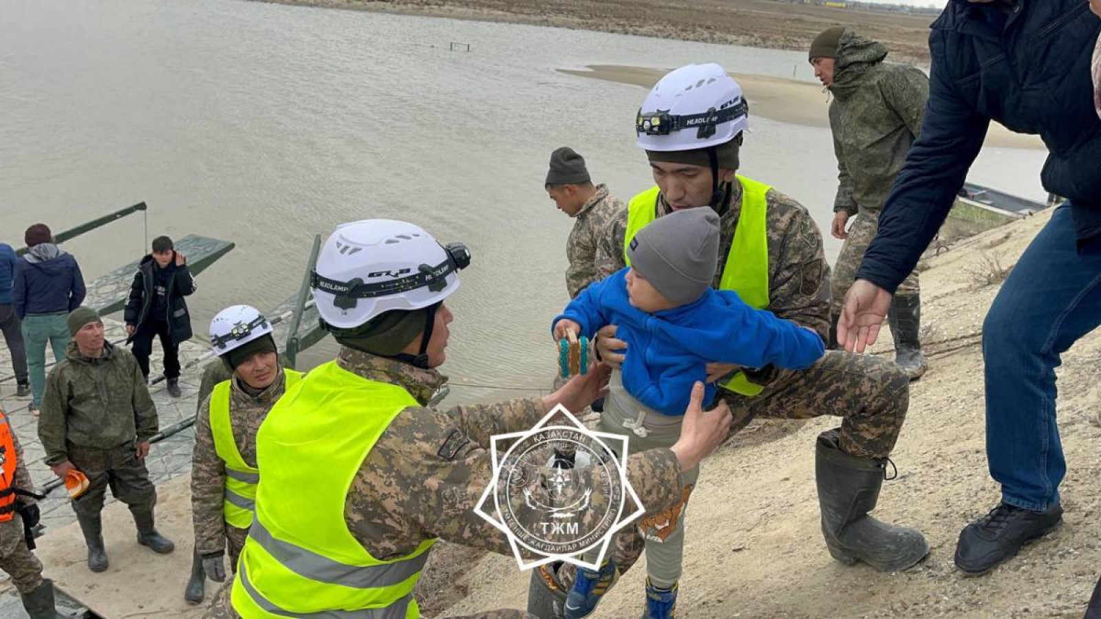 Су тасқыны: азаматтардан 21 мыңнан аса өтініш түскен.