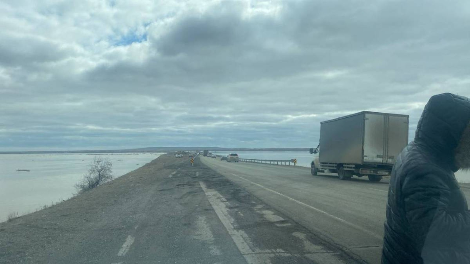 Республикалық маңызы бар бірқатар трассаны су шайып кетті.