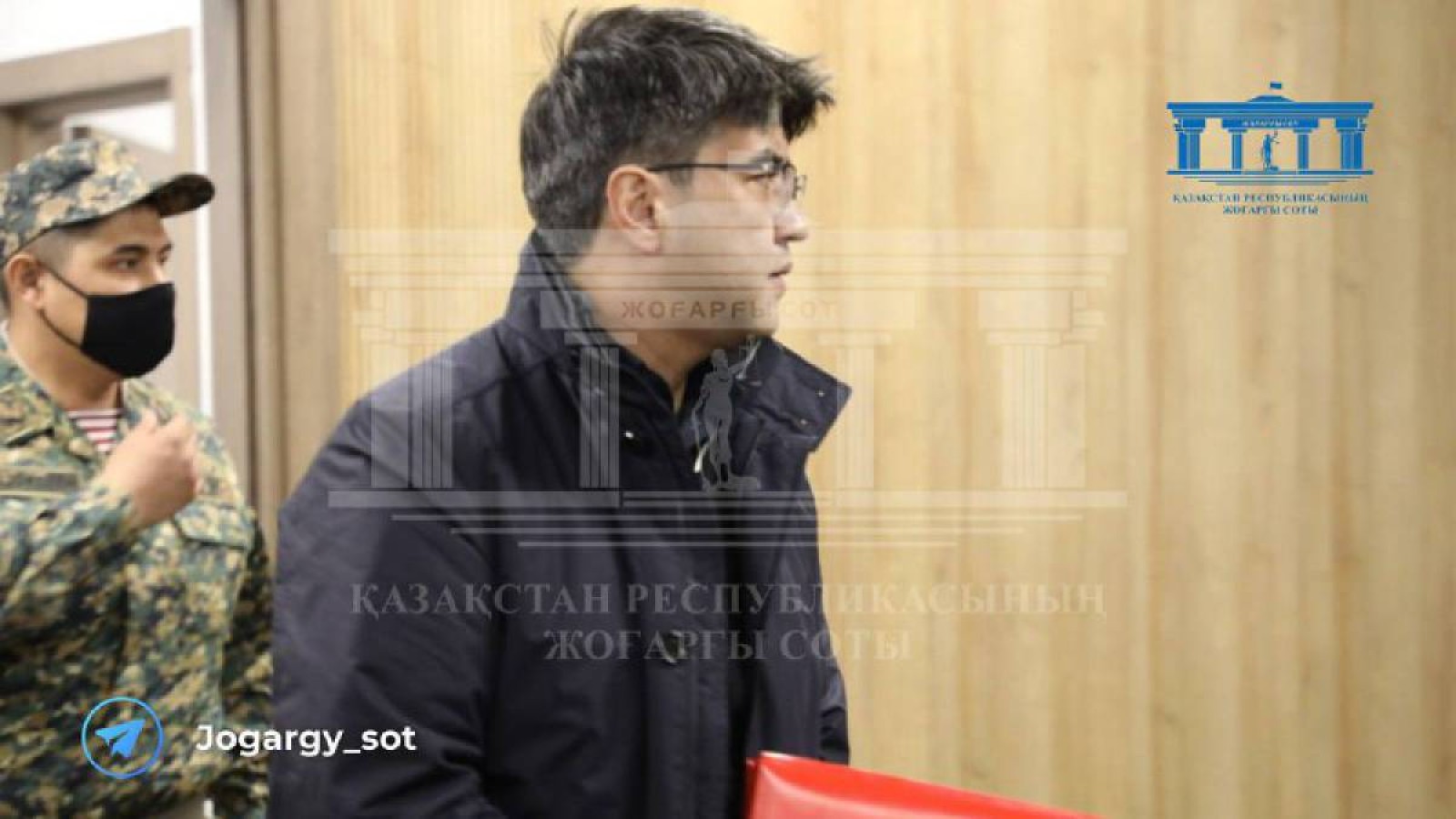 Бишімбаев Нүкенованы бағынуға ант беруге мәжбүрлеген.