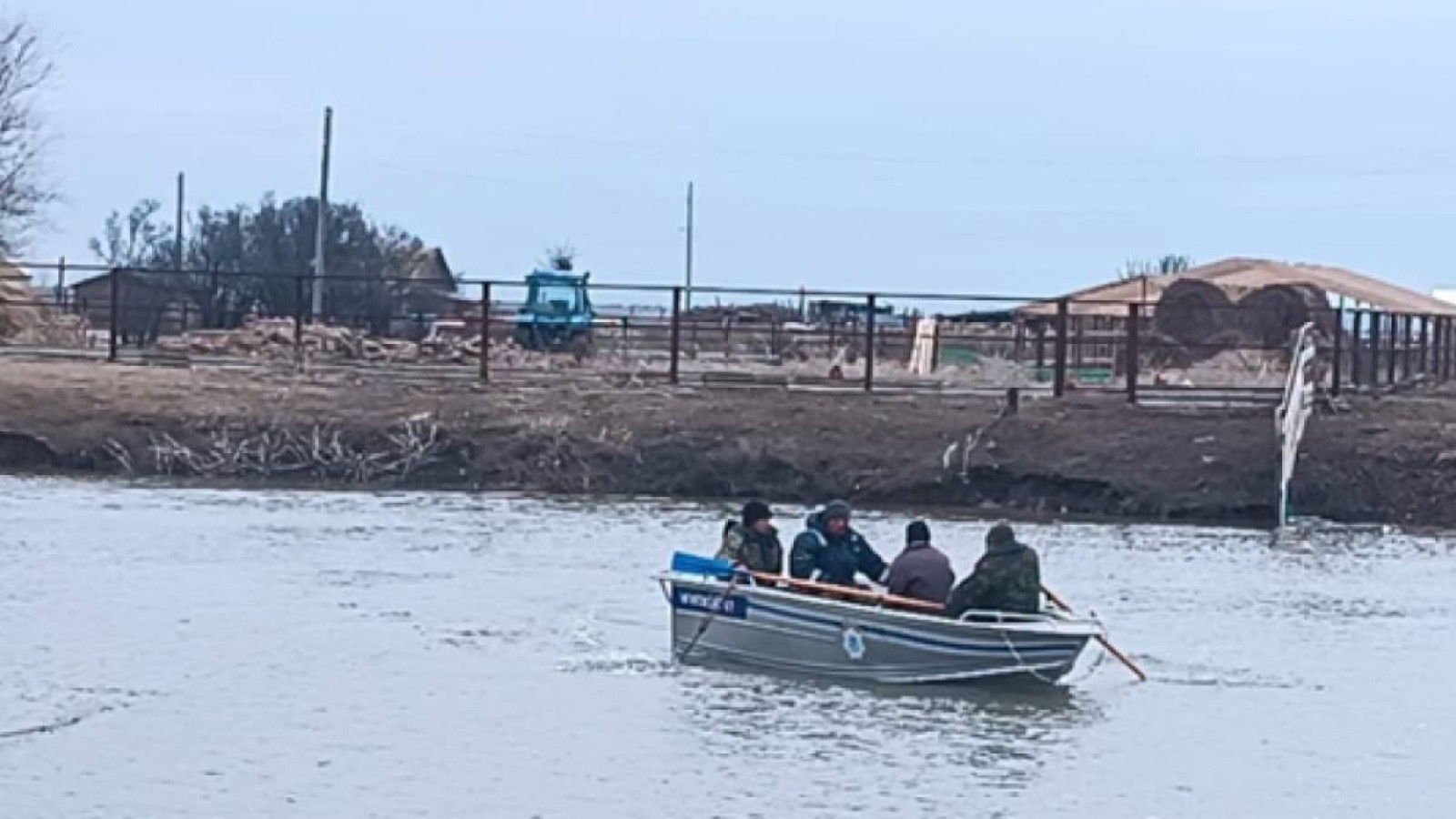 Су тасқыны болған жерде 3 мыңға жуық медицина қызметкері өз қызметін атқаруда.