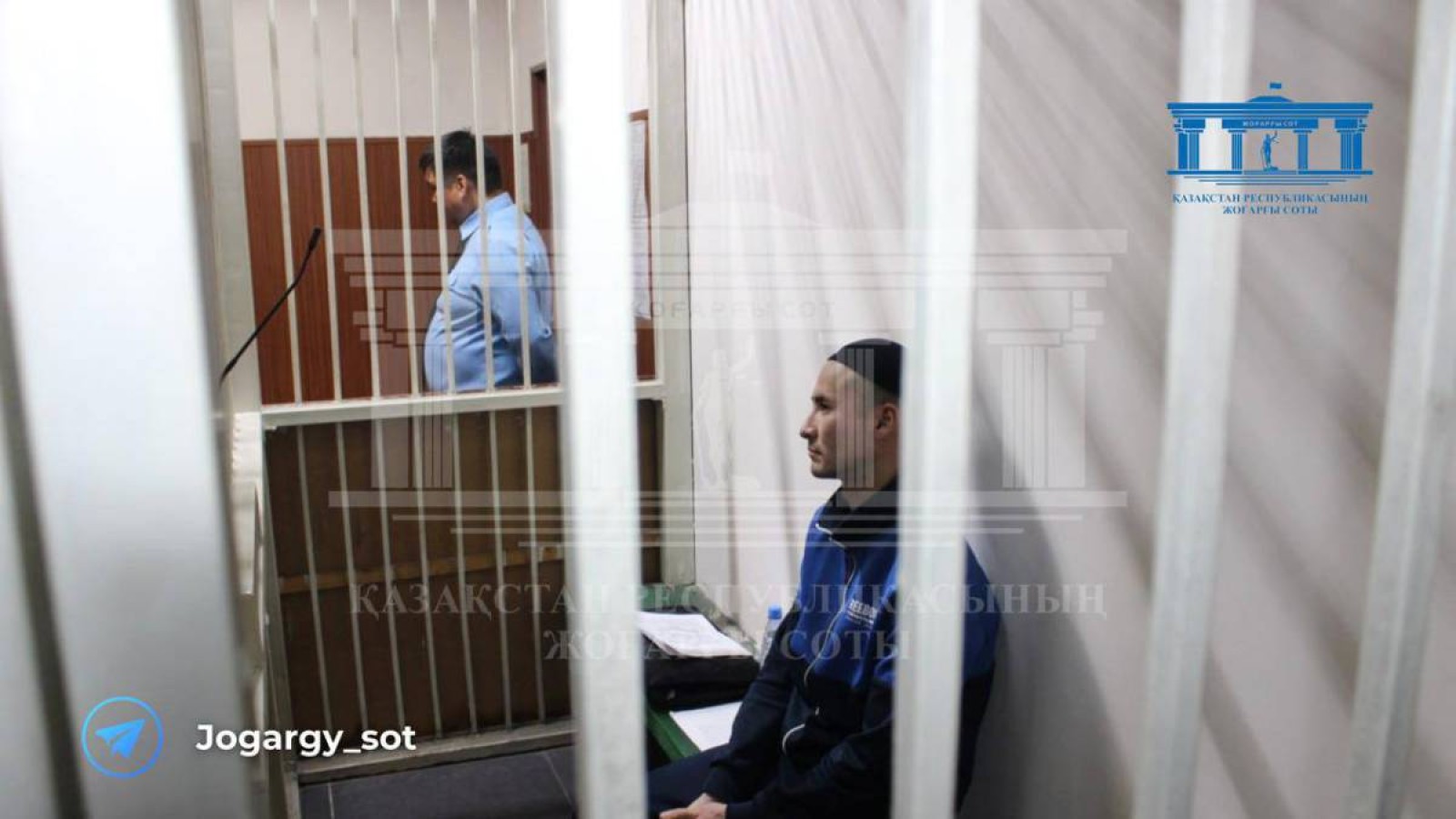 Алматыда автобус жүргізушісін ұрып, салдарынан адам өліміне әкелген оқиға бойынша сот отырсы өтті.