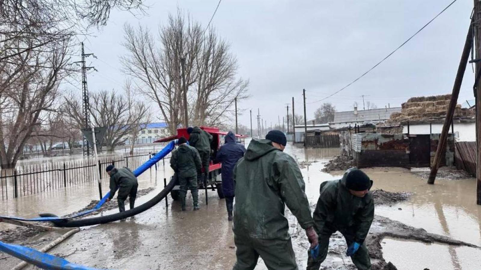 Жезді кентінде төтенше жағдай жарияланды.