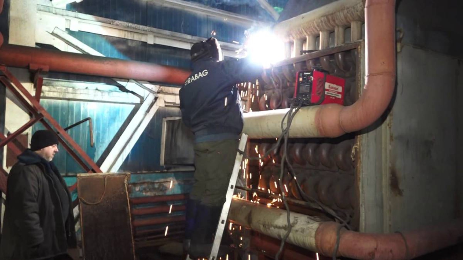 Абай облысында қазандық жарылып, бүтіндей бір ауыл жылусыз қалды (Фото).