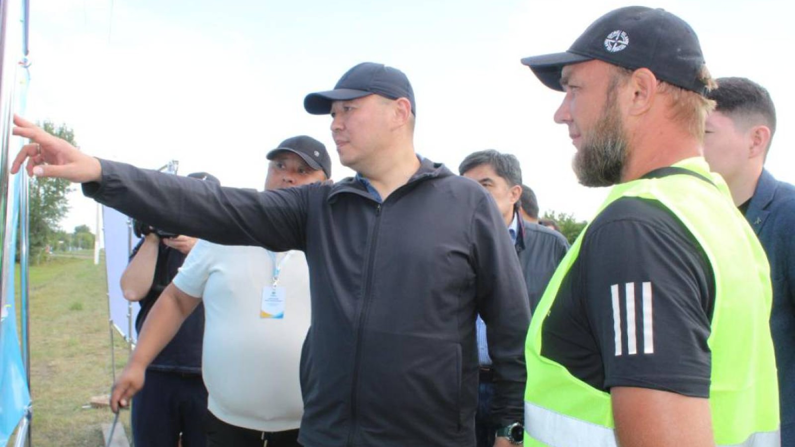 МИНИСТР ВОЗНЕСЕНКА АУЫЛЫНА ҚҰРЫЛЫС БАРЫСЫН ТЕКСЕРУГЕ КЕЛДІ.