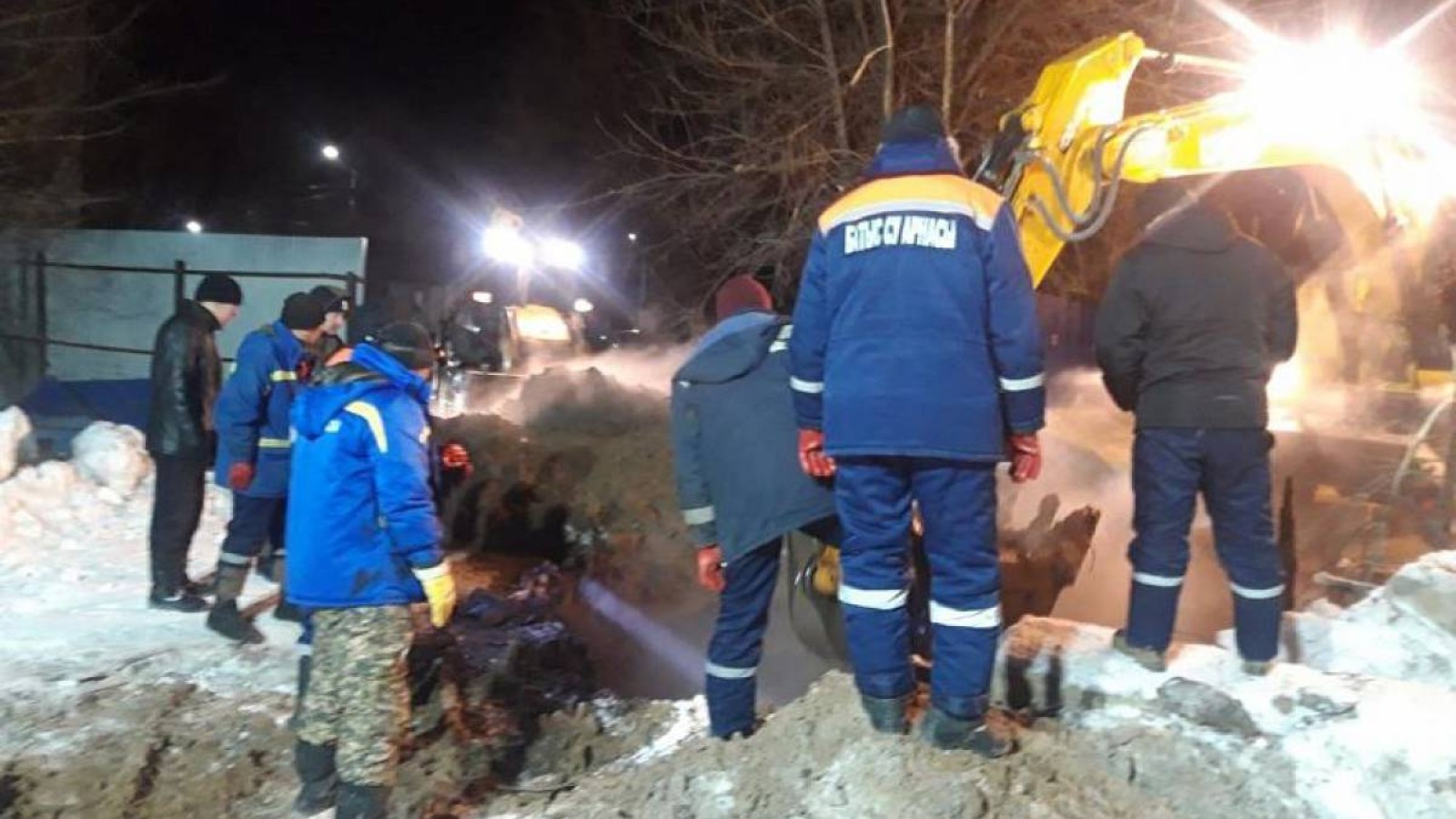 Оралда апаттан кейін тұрғындар сусыз қалды.