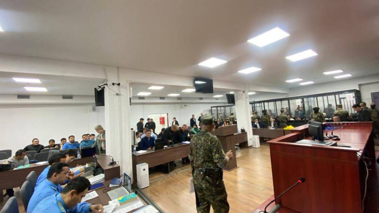 Арманның ісі: жәбірленушілер сотталушы тарапынан өміріне және отбасыларына қауіп төніп тұрғанын мәлімдеді.