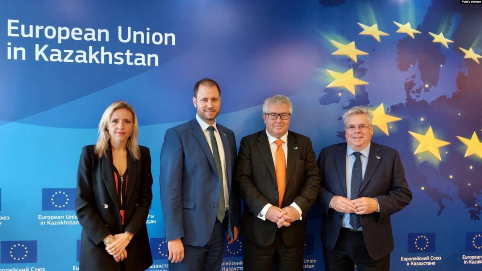 Еуропарламент депутаттары Қаңтар оқиғасы құрбандарымен кездесті.