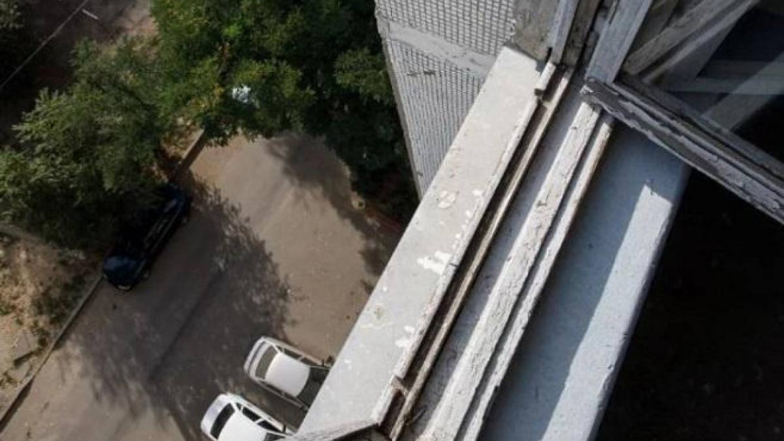 Таразда жасөспірім суицид жасады.