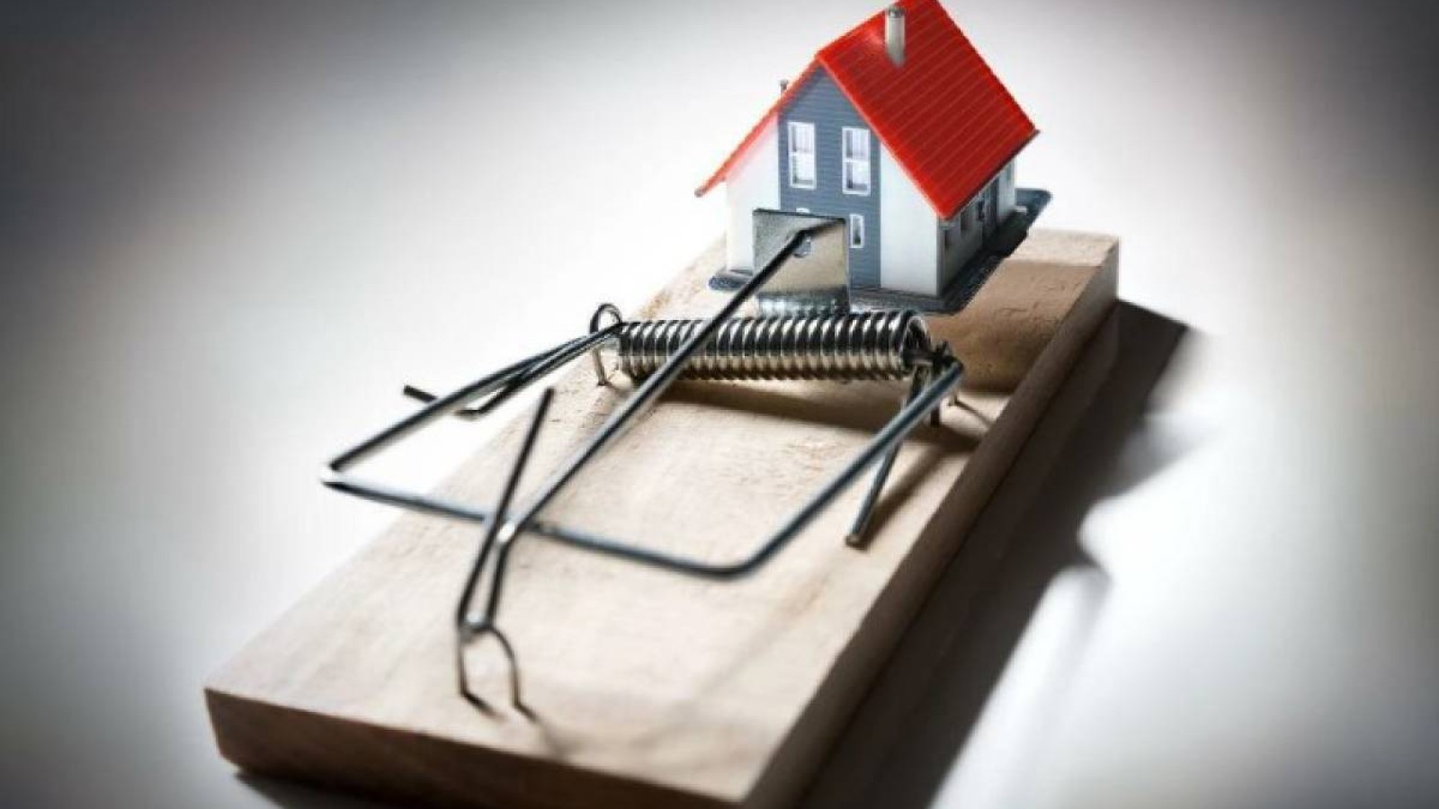 Пәтер іздеген студенттер алаяқтардың құрбаны болып жатыр.