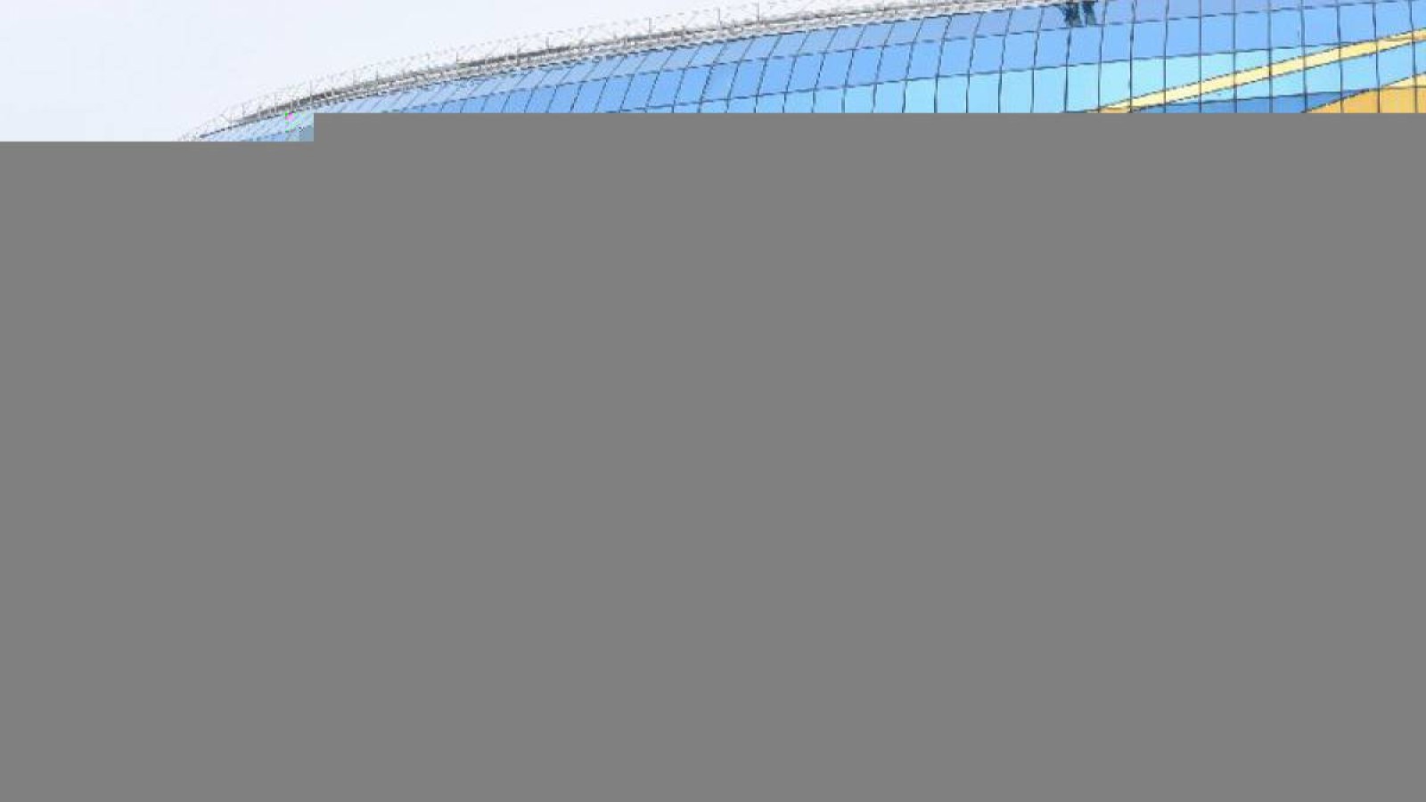 Алматыдағы мұз айдыны әншілердің ордасына айналған.