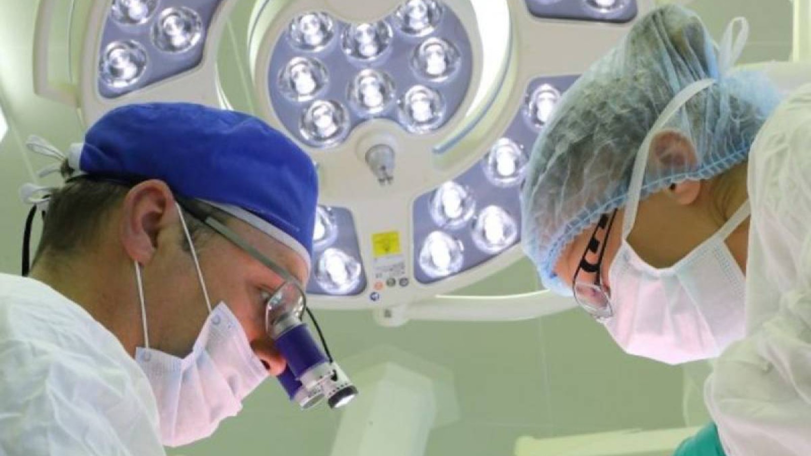 Павлодарда үстіне балқытылған металл құйылып кеткен жұмысшы қаза болды.